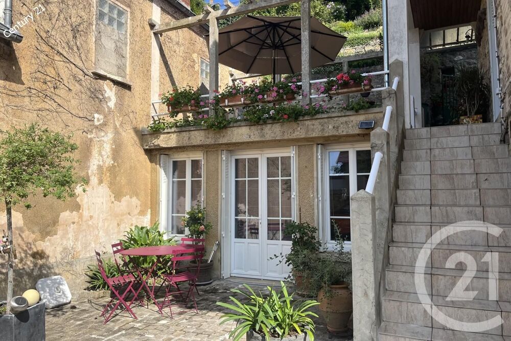 Située à moins de 10 minutes de Château-Thierry, dans la....