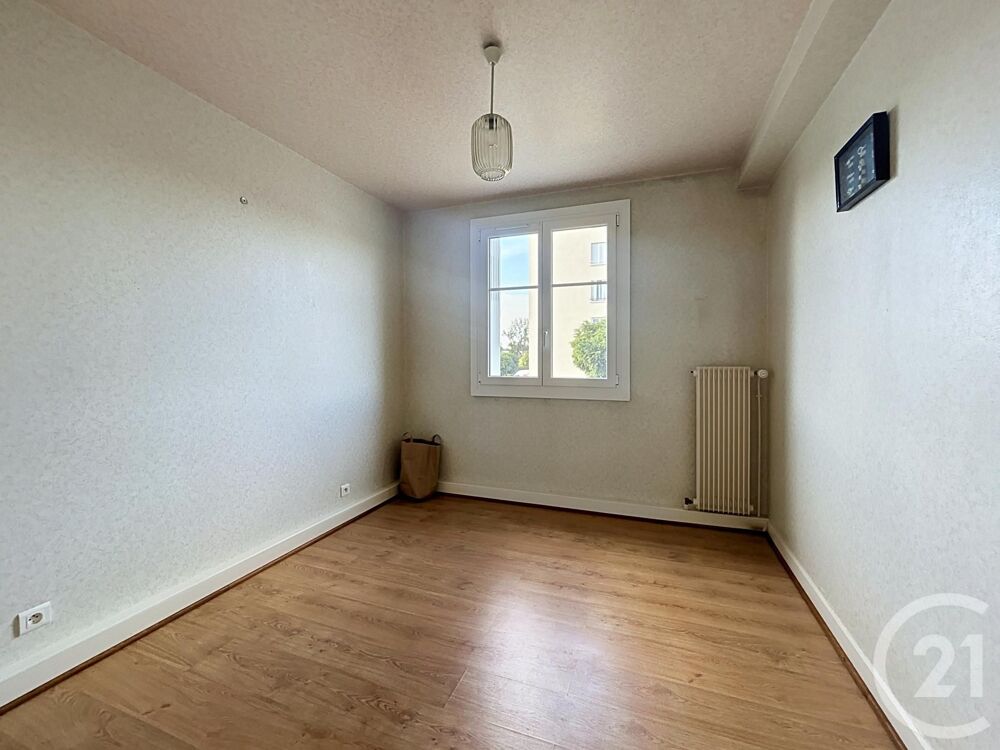 location Appartement - 4 pièce(s) - 66 m² Saint-Pourçain-sur-Sioule (03500)