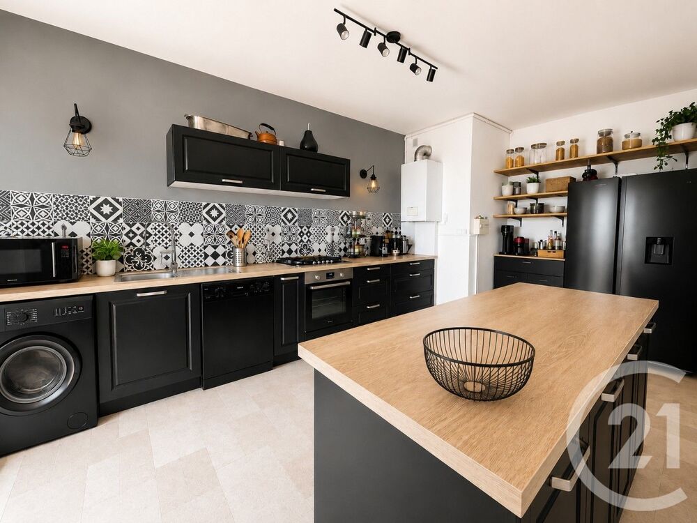 vente Appartement - 4 pièce(s) - 117 m² Bastia (20600)