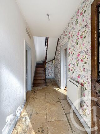  Maison � vendre 9 pi�ces 203 m�