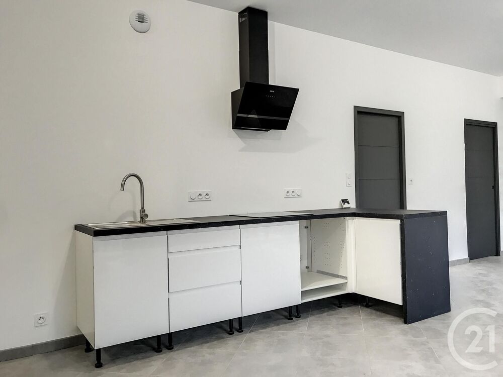 location Maison - 4 pièce(s) - 97 m² Sainte-Marie (35600)