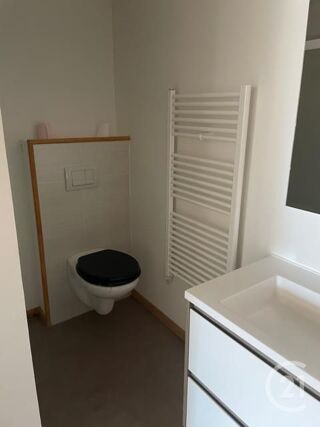  Appartement à louer 1 pièce 24 m²