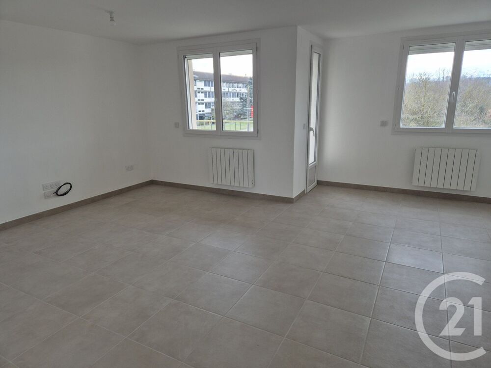 location Appartement - 3 pièce(s) - 69 m² Mirepoix (09500)