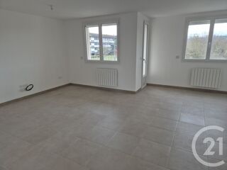 location Appartement - 3 pièce(s) - 69 m² Mirepoix (09500)