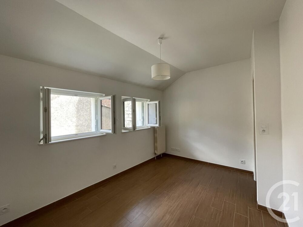 location Maison - 3 pièce(s) - 63 m² Montigny-sur-Loing (77690)