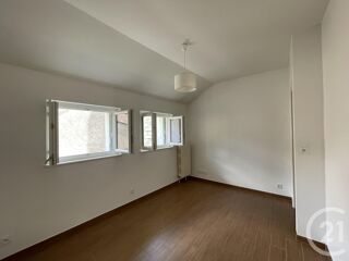  Maison à louer 3 pièces 63 m²