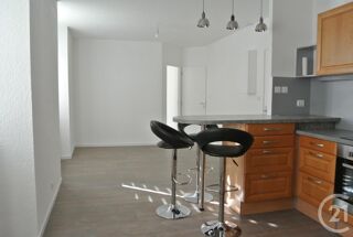  Appartement à louer 3 pièces 46 m²