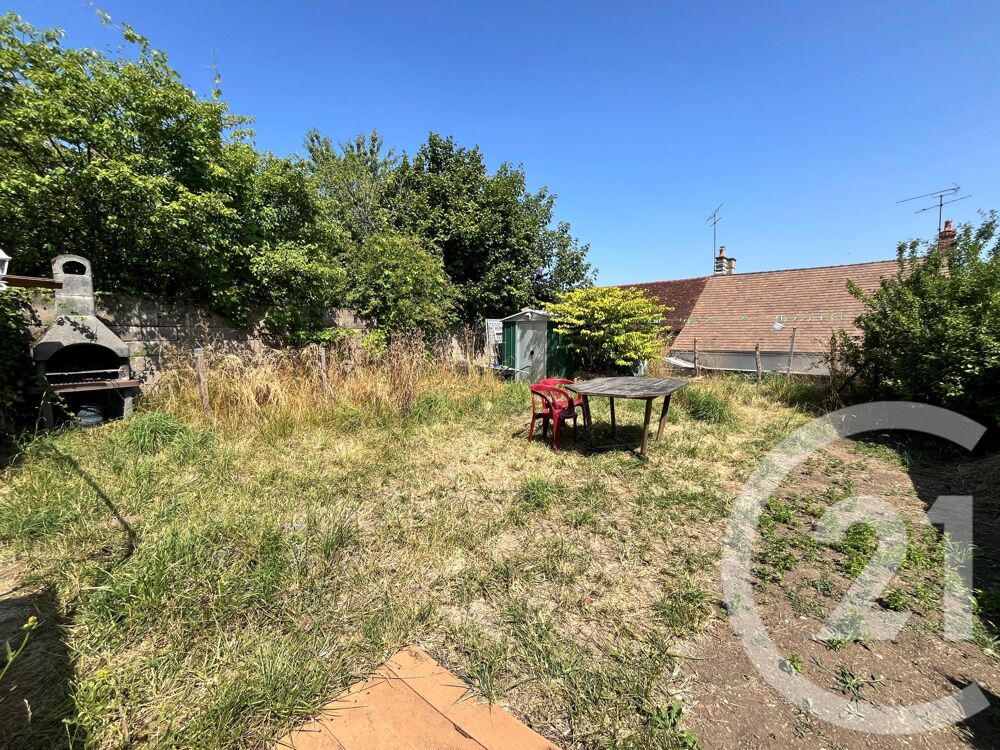 Découvrez cette maison de village de 118 m², avec son ja....