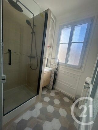  Appartement à louer 1 pièce 27 m²