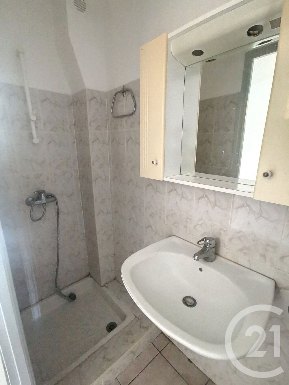 location Appartement - 1 pièce(s) - 23 m² Perpignan (66000)