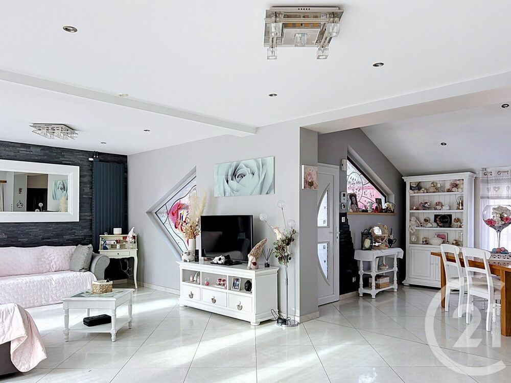 vente Maison - 6 pièce(s) - 258 m² Thaon-les-Vosges (88150)