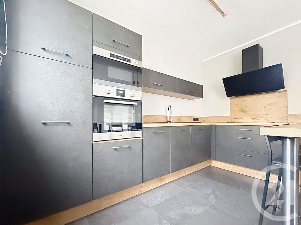 location Appartement - 3 pièce(s) - 68 m² Luxeuil-les-Bains (70300)