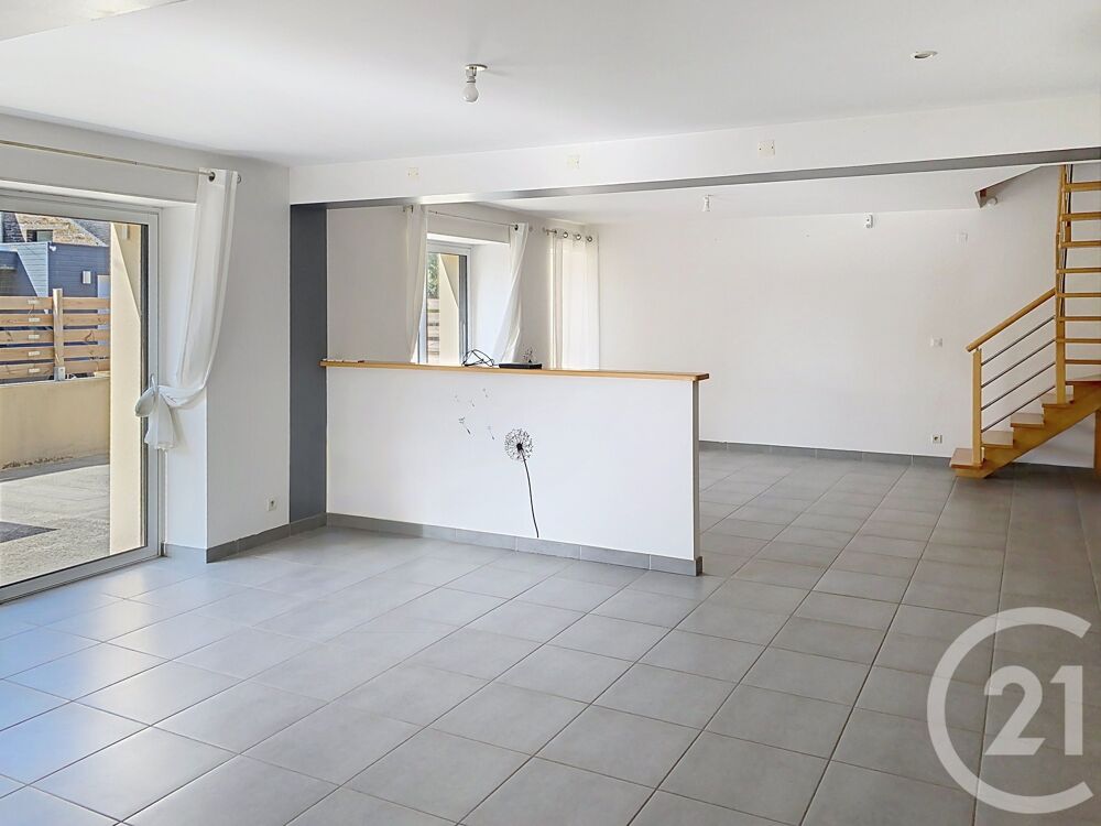 RENAC : Maison entièrement rénovée située dans un envir....