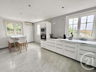  Maison  vendre 5 pices 151 m