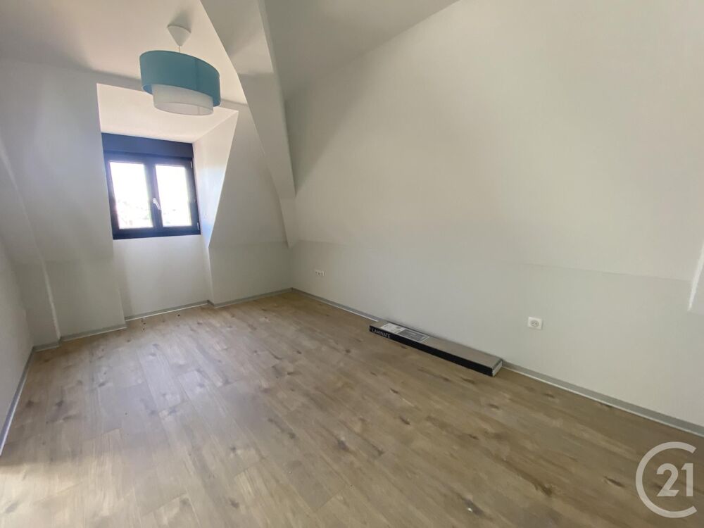 location Appartement - 2 pièce(s) - 61 m² Étupes (25460)