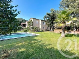  Maison � vendre 4 pi�ces 297 m�
