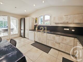  Maison � vendre 4 pi�ces 165 m�