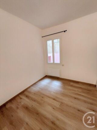  Appartement à louer 2 pièces 27 m²