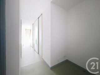  Appartement à louer 3 pièces 60 m²
