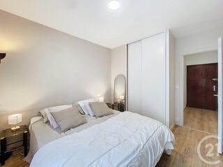  Appartement à louer 2 pièces 42 m²