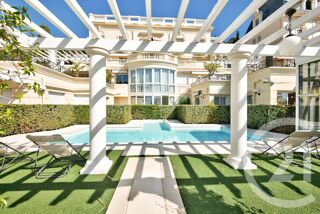  Appartement à louer 4 pièces 155 m²