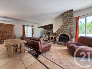  Maison  vendre 5 pices 373 m