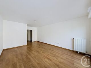  Appartement à vendre 4 pièces 79 m² Fontainebleau