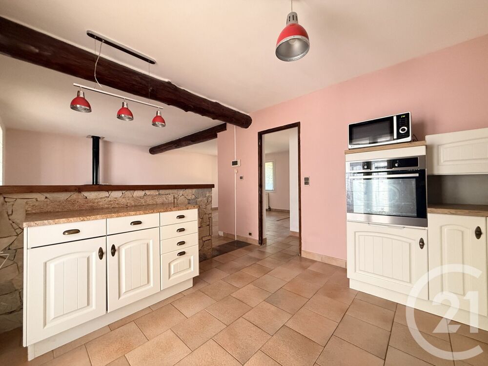 Maison 132 m² sur 2 500 m² de terrain plat, sans vis-à-v....