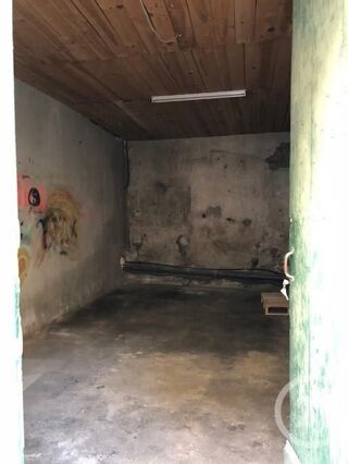  Parking / Garage à louer 22 m²