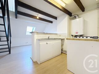  Appartement à louer 2 pièces 33 m²