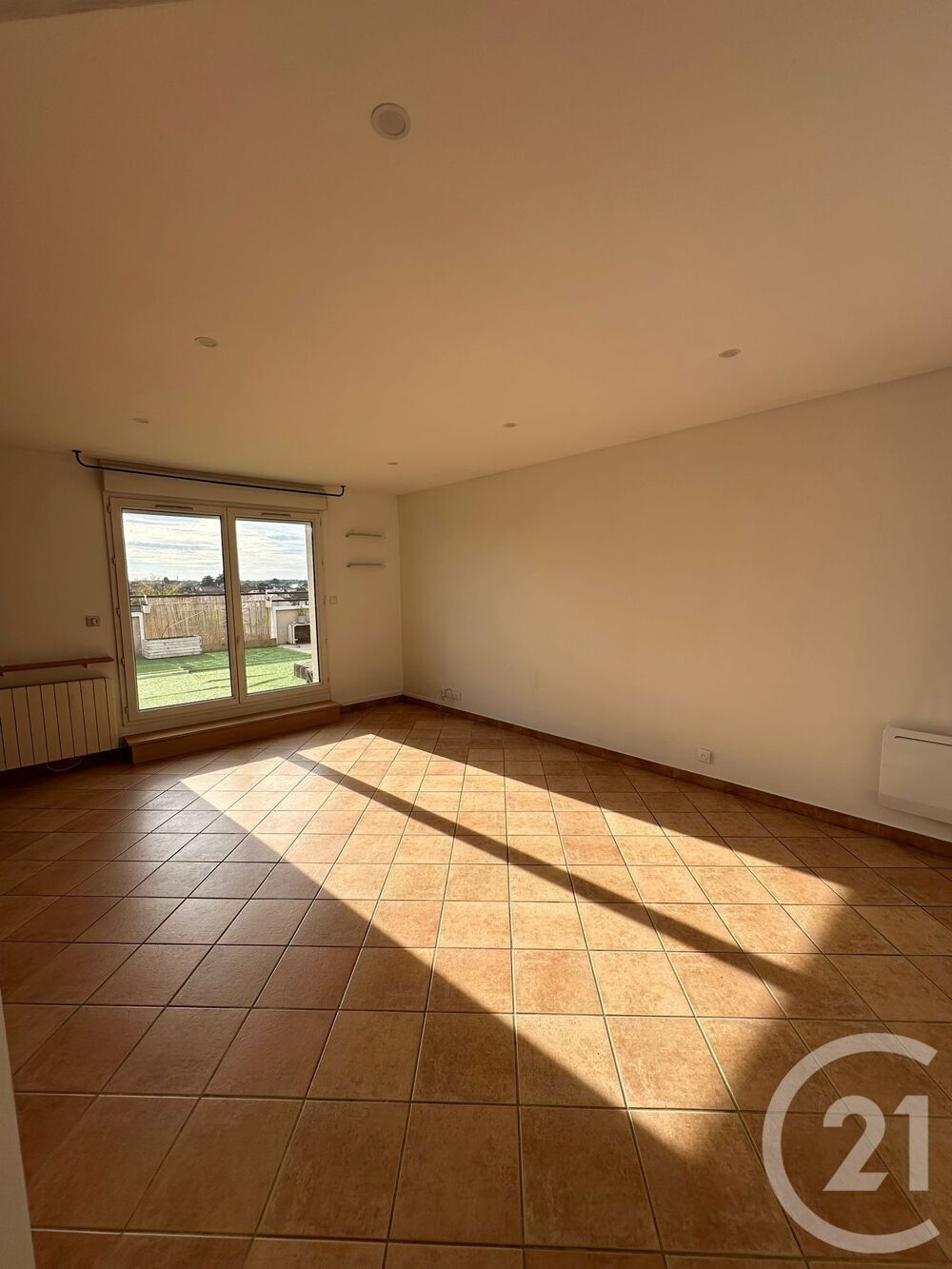 location Appartement - 3 pièce(s) - 66 m² Villeparisis (77270)