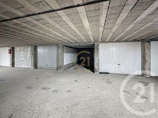  Parking / Garage à vendre 13 m²
