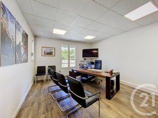  Immeuble à vendre 270 m²