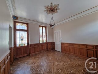  Appartement à louer 4 pièces 89 m²