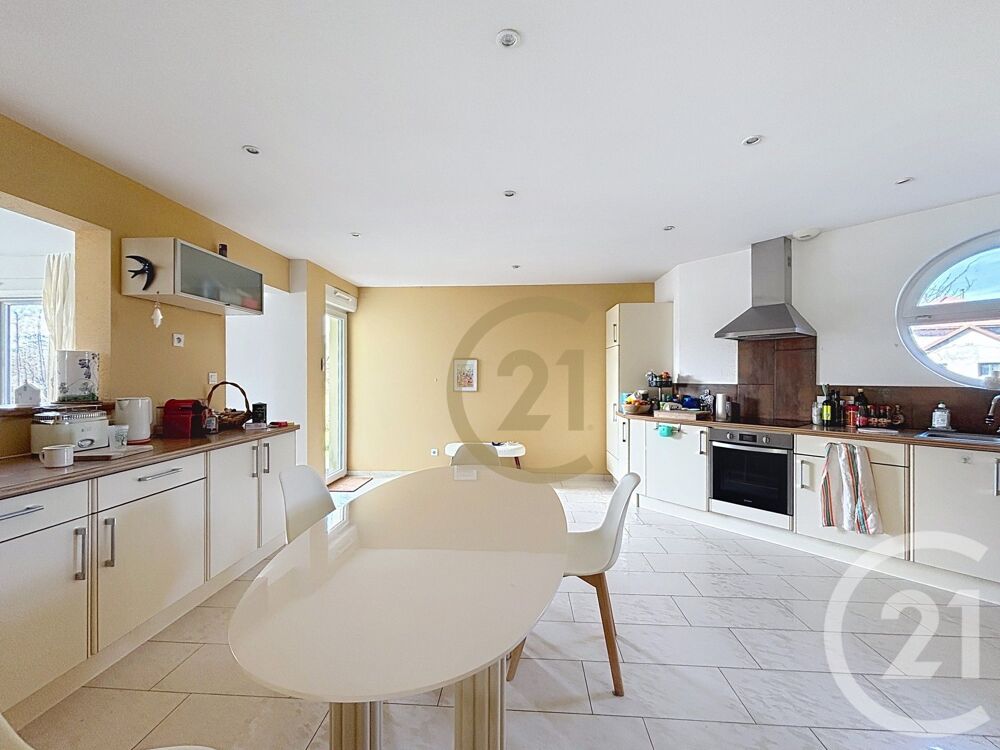 location Maison - 6 pièce(s) - 160 m² Lachapelle-sous-Chaux (90300)
