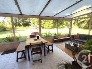  Maison  vendre 8 pices 235 m