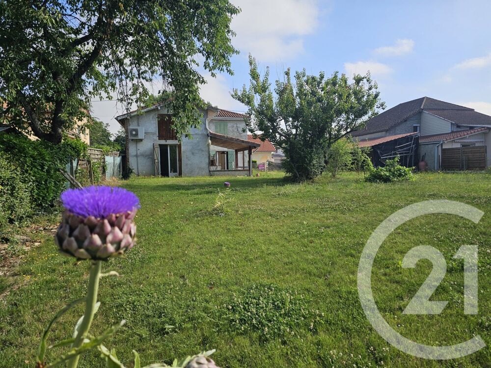 Au c½ur de Trie-sur-Baïse, venez découvrir cette maison ....