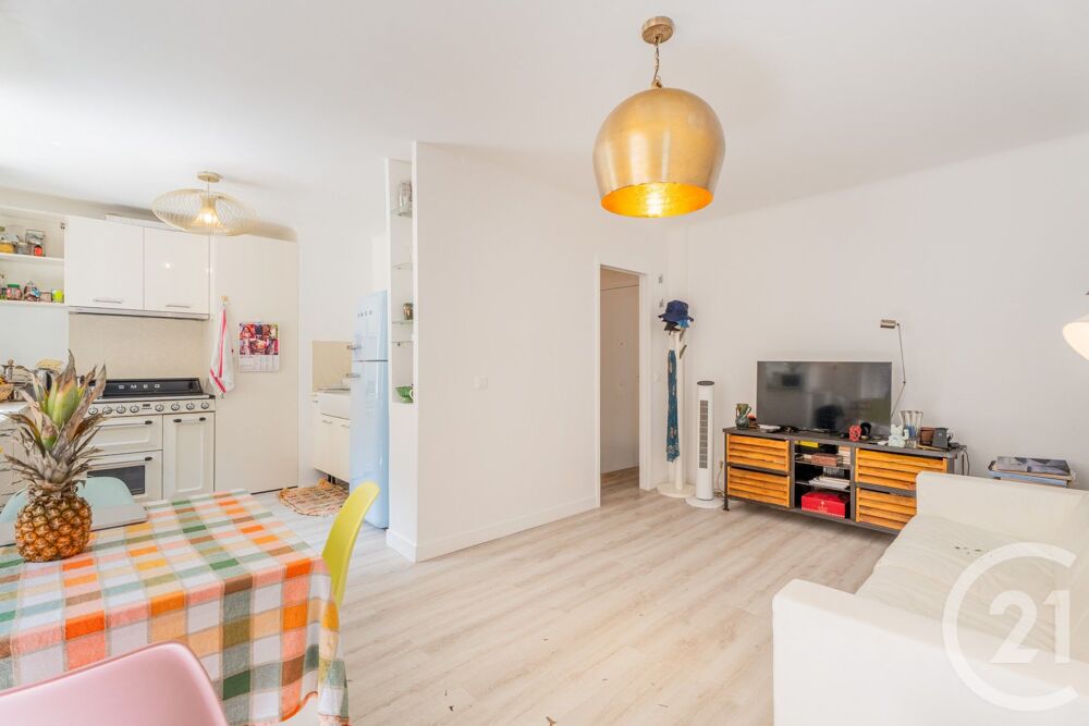 vente Appartement - 2 pièce(s) - 43 m² Nice (06300)