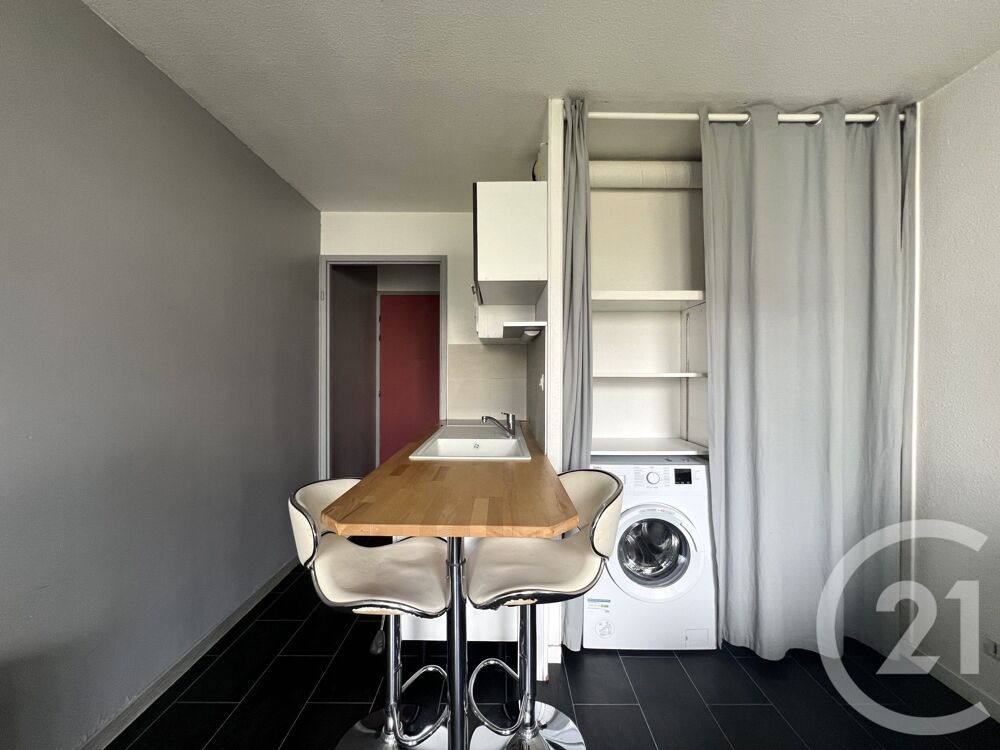 GRENOBLE / 9 RUE ALFRED DE MUSSET : Joli studio....