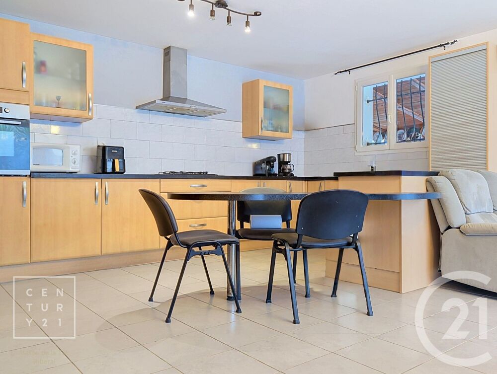 MAISON DE PLAIN PIED AVEC PISCINE SUR 650M2 DE PARCELLE....
