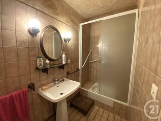  Maison � vendre 12 pi�ces 870 m�