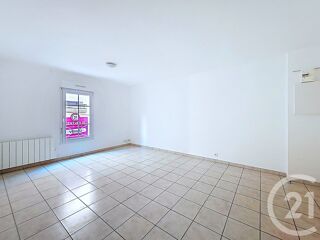  Appartement à louer 3 pièces 54 m²
