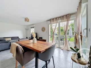  Appartement à louer 4 pièces 80 m²