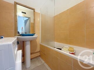  Appartement � vendre 2 pi�ces 64 m�