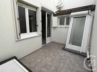  Appartement à louer 3 pièces 63 m²