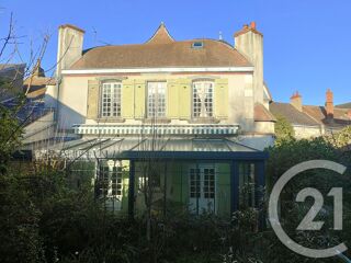  Maison � vendre 9 pi�ces 261 m�