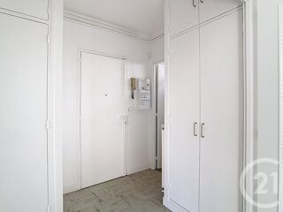  Appartement à louer 2 pièces 47 m²