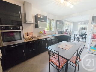  Maison à louer 6 pièces 164 m²