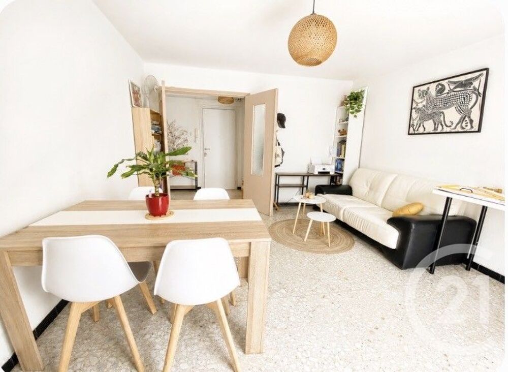 Au c½ur du centre ville de Perpignan, cet appartement T3....