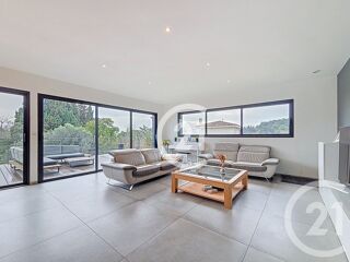  Immeuble � vendre 257 m�